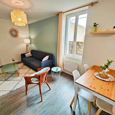 2 Apparts, Riom, 8 Pers Апартаменты