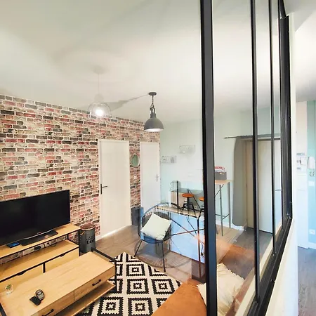 2 Apparts, Riom, 8 Pers Риом