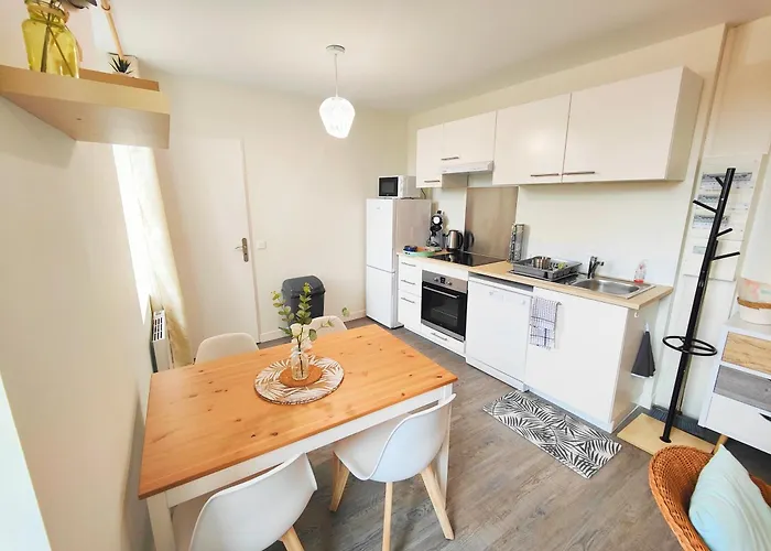 2 Apparts, Riom, 8 Pers Appartement *