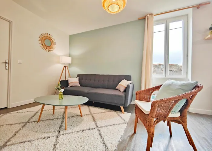 2 Apparts, Riom, 8 Pers Riom