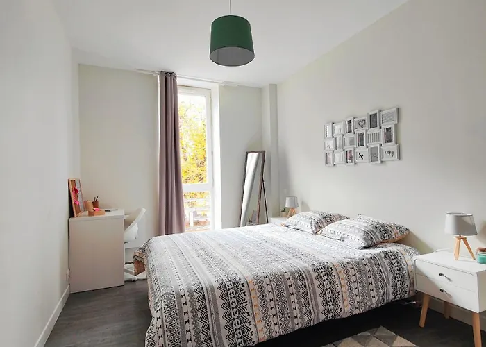 2 Apparts, Riom, 8 Pers Appartement Riom