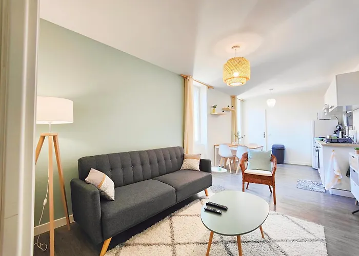 2 Apparts, Riom, 8 Pers Appartement