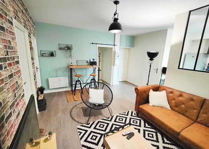 Appartement 2 Apparts, Riom, 8 Pers *